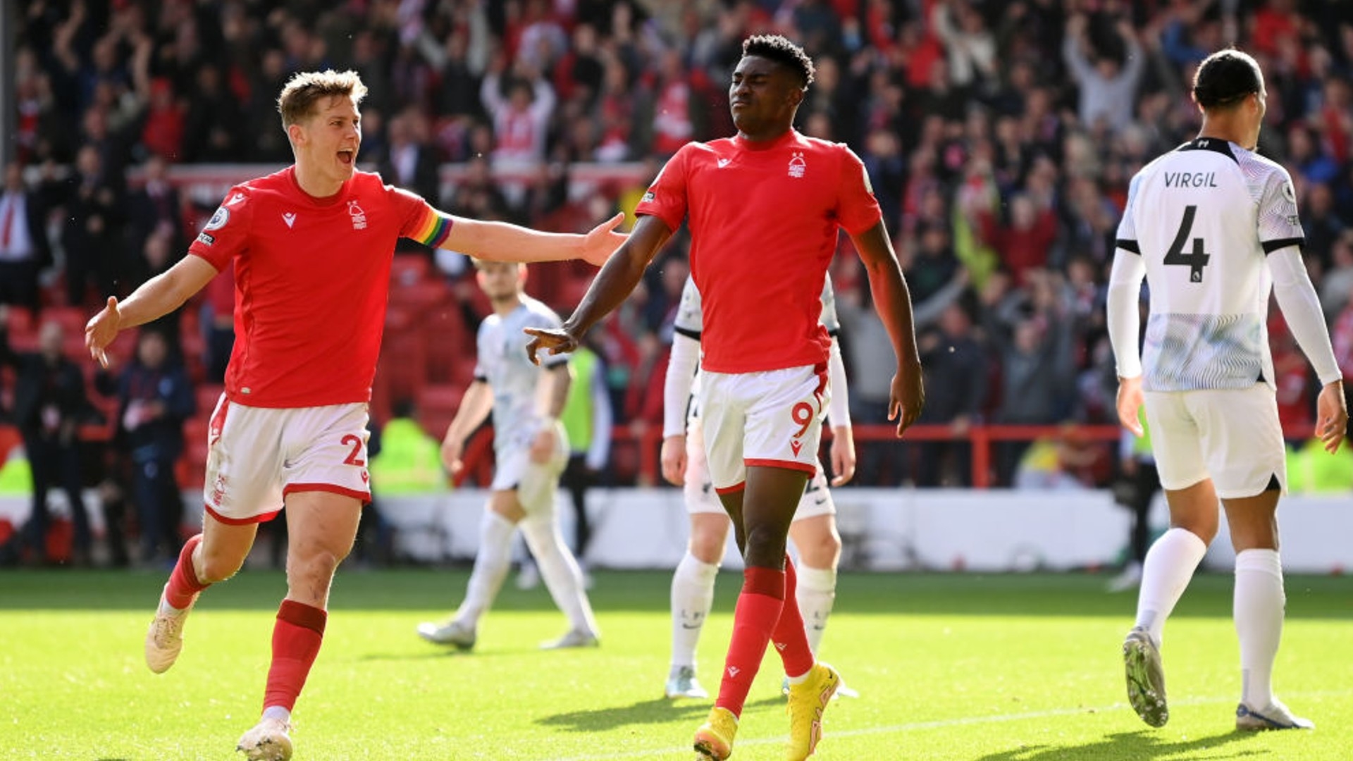 让我们期待 让我们期待