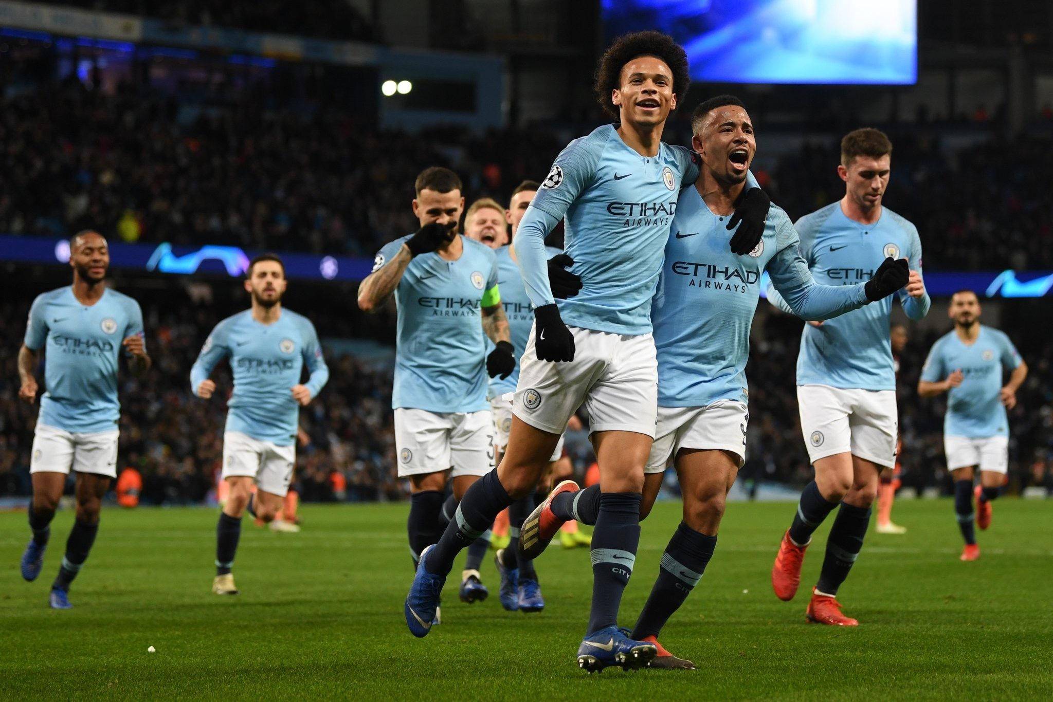 与自己球队 与自己球队